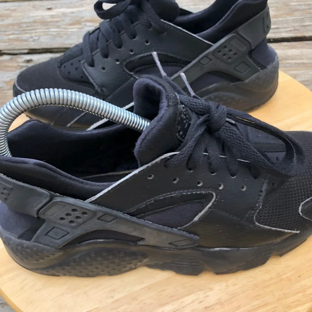Nike Air Huarache Run Shoes 6.5Y (Women 8 US) Black Sneakers Athletic 654275-016